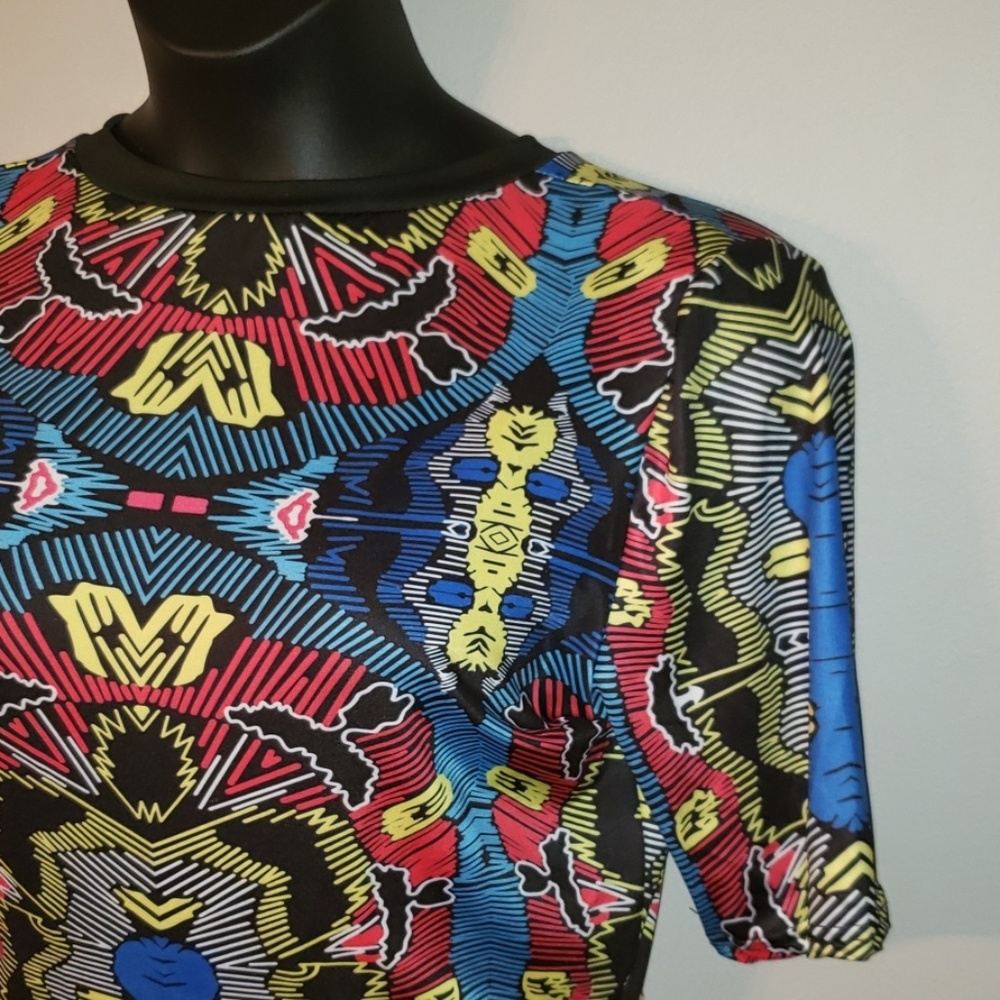 🖤💙❤💛Multi color body top - Picture 2 of 4